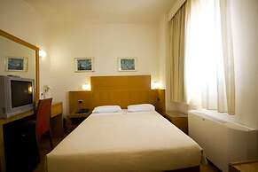 Diana Hotel