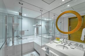 Majestic Premier Hotel