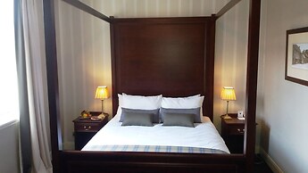 Salutation Hotel