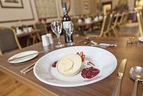 Salutation Hotel