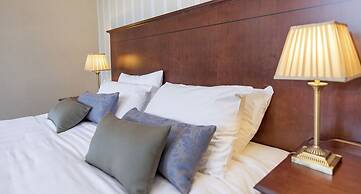 Salutation Hotel