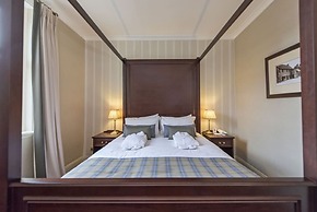 Salutation Hotel