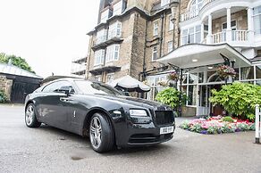 Cairn Hotel