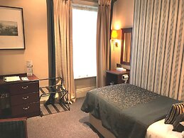 Cairn Hotel