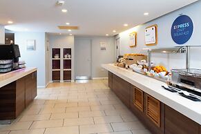 Holiday Inn Express Birmingham - Oldbury by IHG