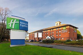 Holiday Inn Express Birmingham - Oldbury by IHG