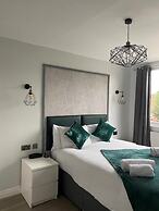 Whites Hotel