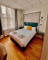Whites Hotel