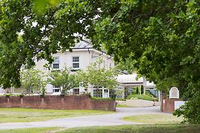 Forest Lodge