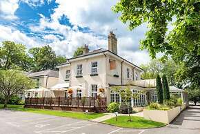 Forest Lodge