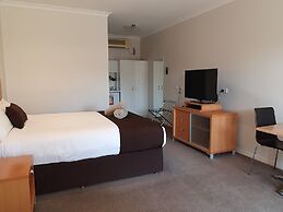 Golden Reef Motor Inn