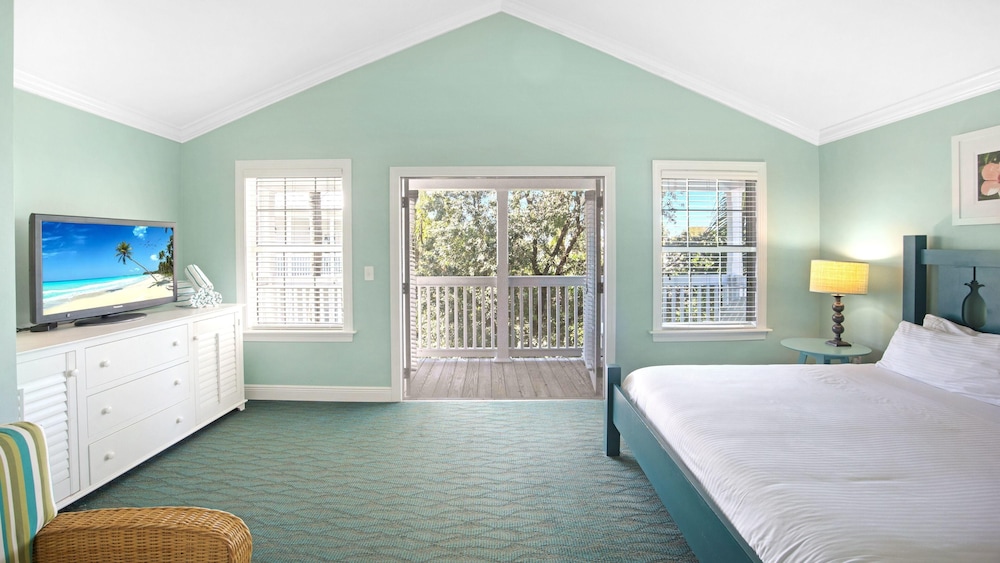 Tranquility Bay Beachfront Hotel and Resort