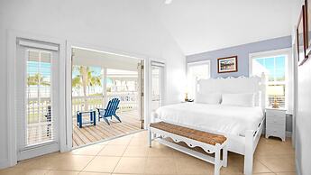 Tranquility Bay Beachfront Hotel and Resort