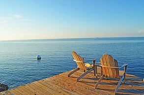 Tranquility Bay Beachfront Hotel and Resort