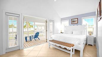 Tranquility Bay Beachfront Hotel and Resort