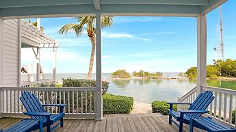 Tranquility Bay Beachfront Hotel and Resort