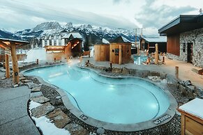 Everwild Canmore Hotel