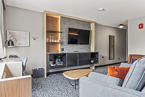 Everwild Canmore Hotel