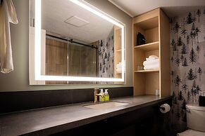 Everwild Canmore Hotel