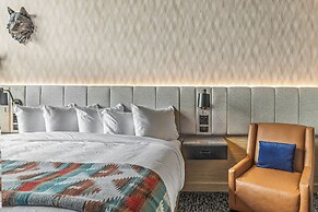 Everwild Canmore Hotel