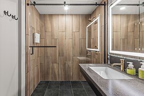 Everwild Canmore Hotel