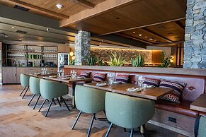 Everwild Canmore Hotel