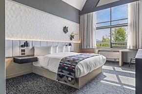 Everwild Canmore Hotel