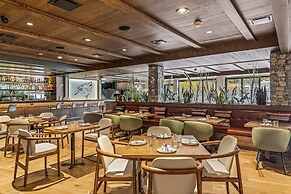 Everwild Canmore Hotel