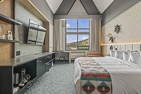 Everwild Canmore Hotel