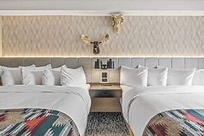 Everwild Canmore Hotel