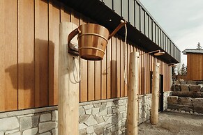 Everwild Canmore Hotel