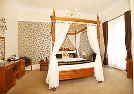 Woodlands Hotel, BW Signature Collection