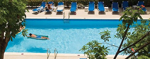 Butterfly Beach Hotel