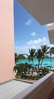 Butterfly Beach Hotel