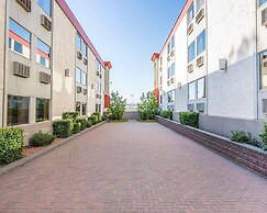 Quality Inn & Conference Centre