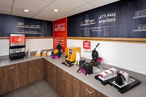 Hampton Inn & Suites Asheville Airport
