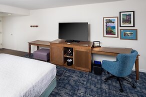 Hampton Inn & Suites Asheville Airport