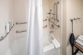 Hampton Inn & Suites Asheville Airport