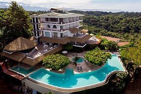 La Mariposa Hotel
