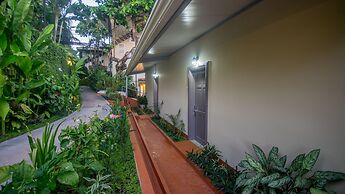 La Mariposa Hotel