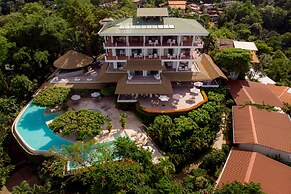 La Mariposa Hotel