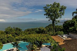 La Mariposa Hotel