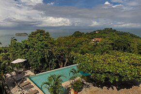 La Mariposa Hotel
