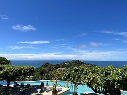 La Mariposa Hotel