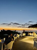 La Mariposa Hotel