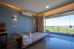 La Mariposa Hotel