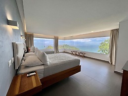 La Mariposa Hotel