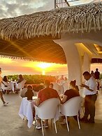 La Mariposa Hotel