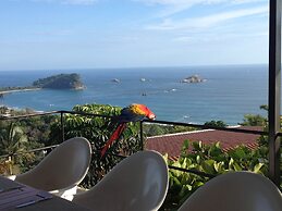La Mariposa Hotel