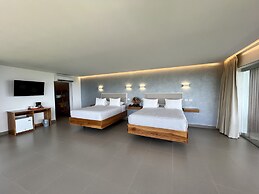 La Mariposa Hotel